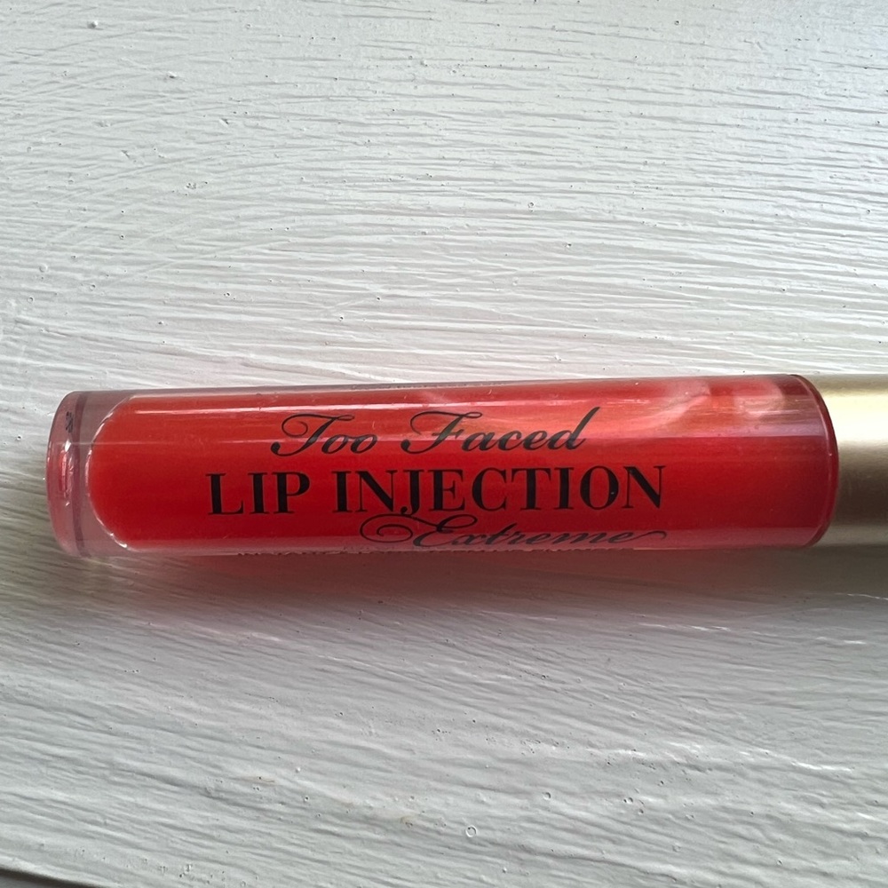 Too faced lip injection
